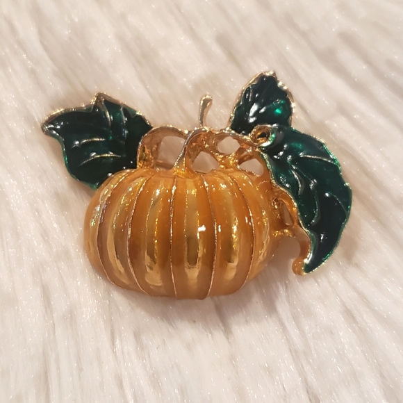 Thanksgiving Pumpkin Brooch Pin - Picture 6 of 6